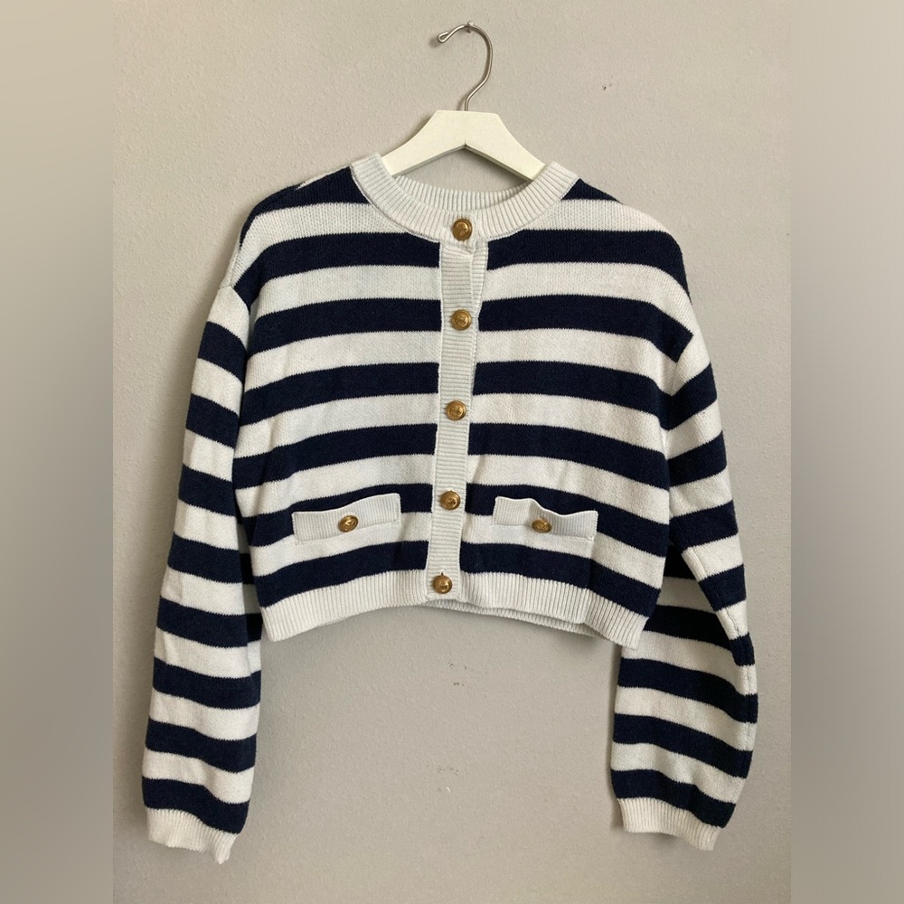 American Eagle navy and white striped cropped cardigan - Size M